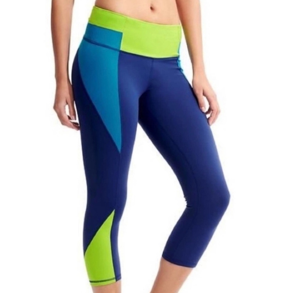 Athleta High-Rise Luma Chaturanga Colorblock Capri, Size XS